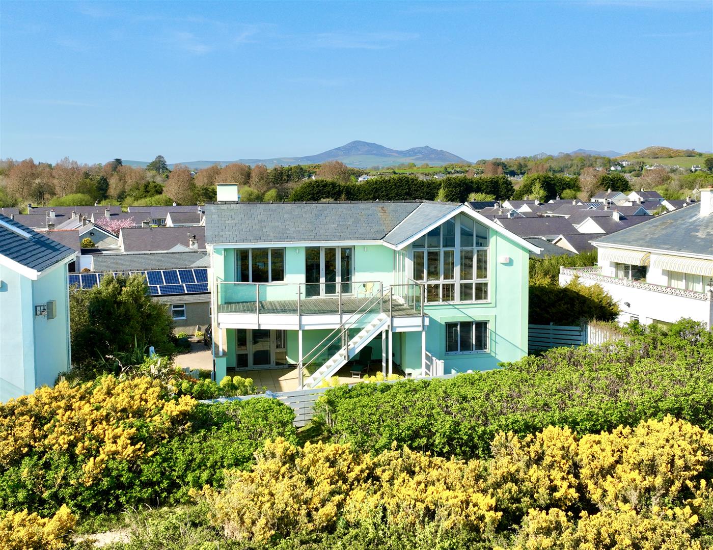 12 Innes Estate, Pwllheli